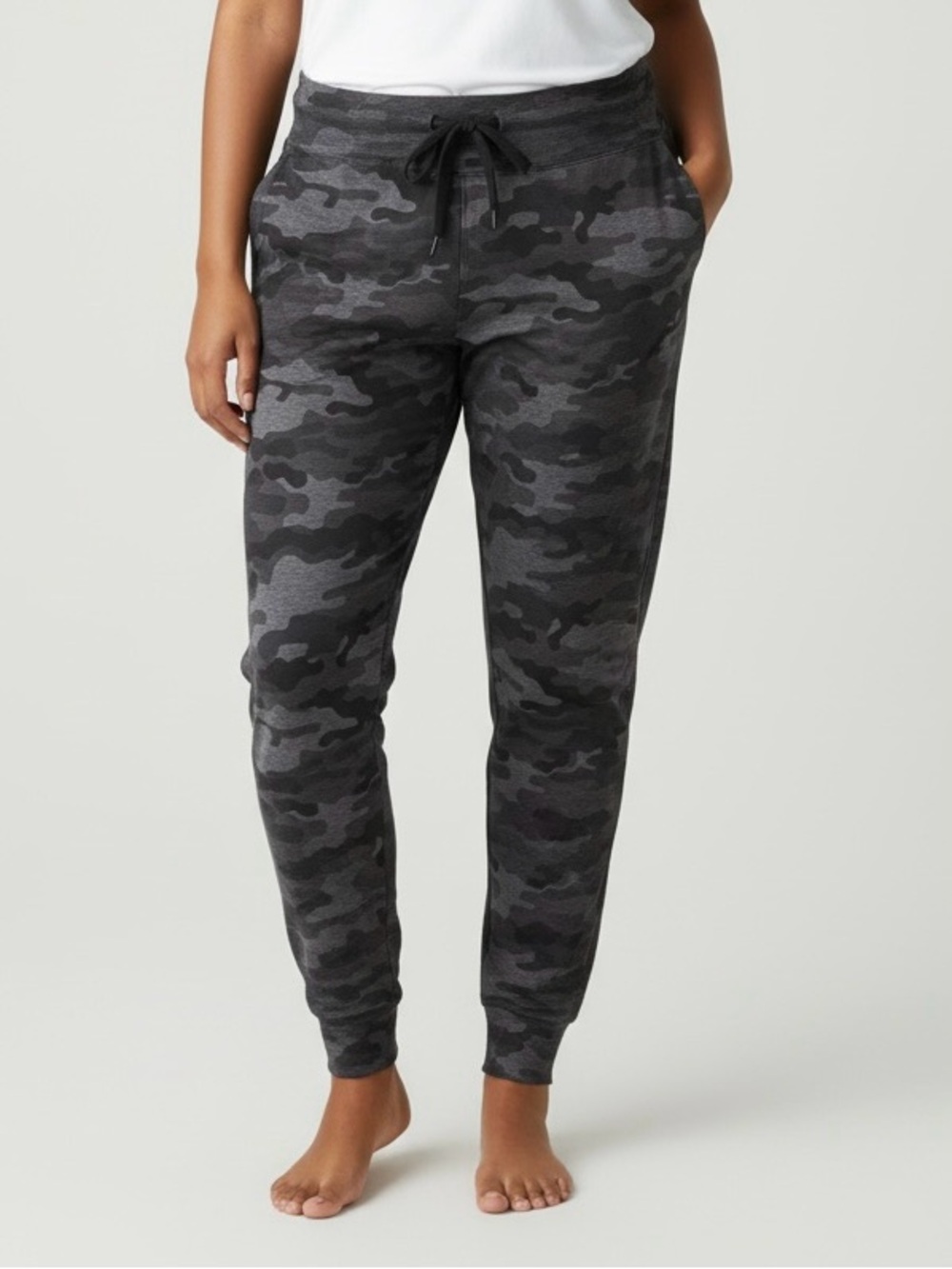 Dip Illuminate Womens Active Camo Jogger Ankle Pant. Black Gray Size …